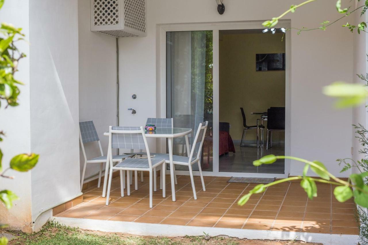 1Br Beachfront Complex - Mi Capricho Sitio de Calahonda Екстериор снимка