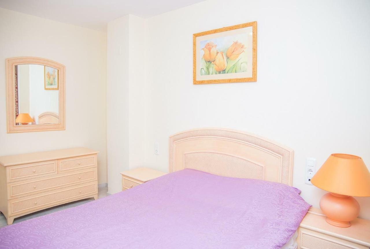 1Br Beachfront Complex - Mi Capricho Sitio de Calahonda Екстериор снимка