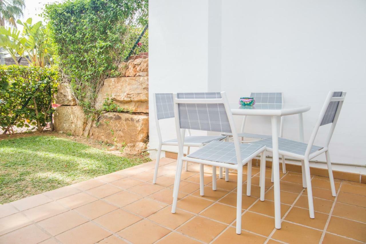 1Br Beachfront Complex - Mi Capricho Sitio de Calahonda Екстериор снимка